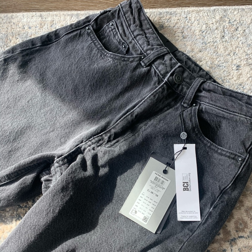 Vero Moda Mom Loose Black Jeans